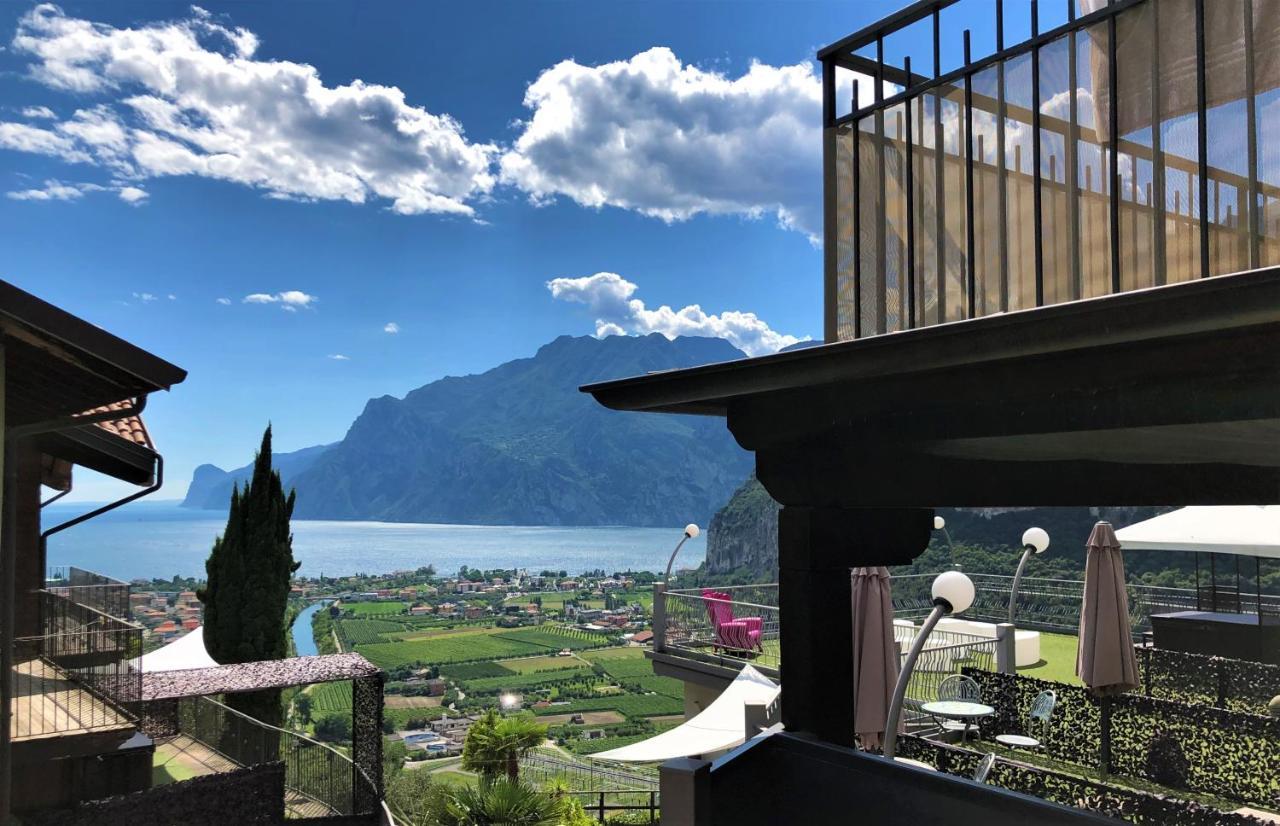 Hotel Isola Verde Torbole Sul Garda Exterior foto